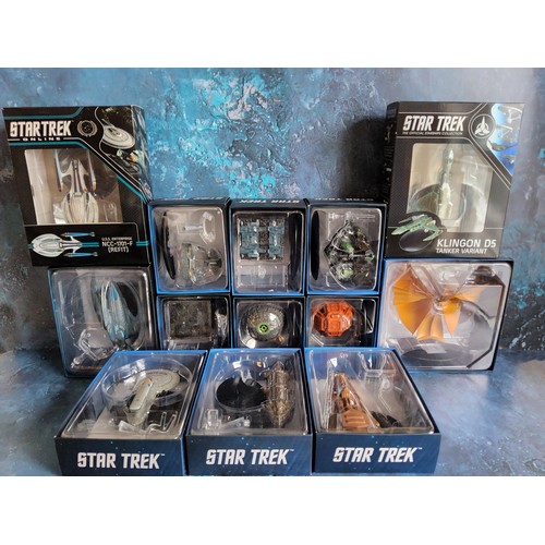 724 - Star Trek - Eaglemoss Star Trek The Official Starships Collection thirteen mini-ships, mint in origi... 