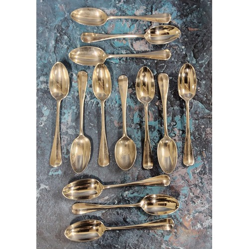 118 - A set of thirteen Hanoverian Rattail pattern tea spoons, London  1896, 1898 and later  , 178g, 5.7to... 