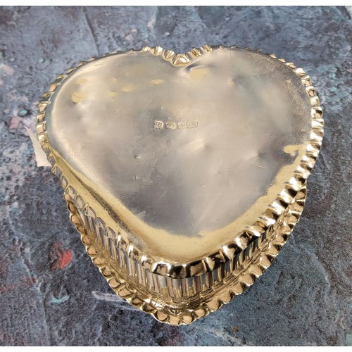 218 - A Victorian  silver heart shaped trinket box, fluted overall, wavy rim, 7cm wide, Hayes Brothers, Bi... 