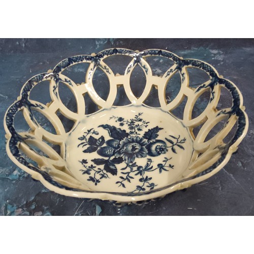 333 - A Worcester Pine Cone pattern shaped circular basket, printed in underglaze blue with peony between ... 