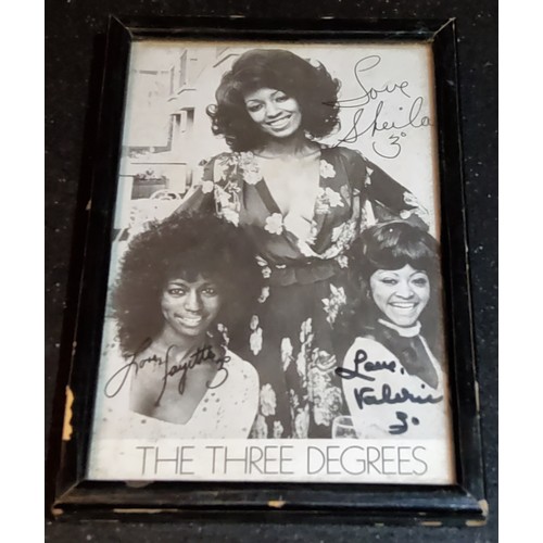 52 - Autograph - The Three Degrees, black and white photograph, signed by Sheila Ferguson, Valerie H... 