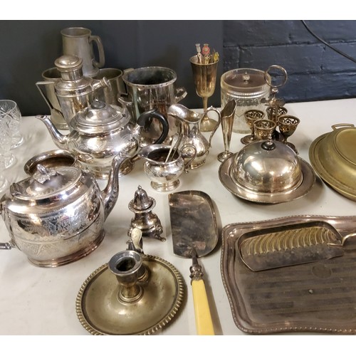 194 - Plated Ware - a muffin dish;  tea service;  mugs;  dressing table tray;  flatwar... 