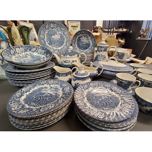 197 - An Aynsley English Heritage pattern dinner and tea service;  other blue and white