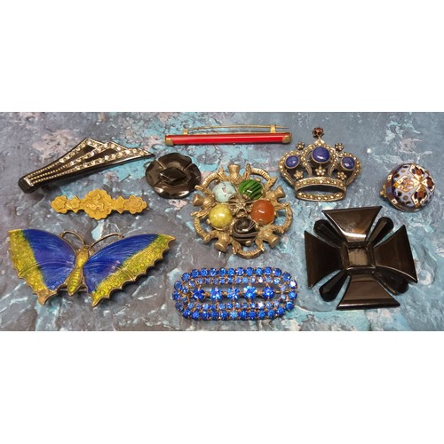 260 - Vintage brooches including a Celtic white metal brooch set with semi precious cabochon stones; a whi... 