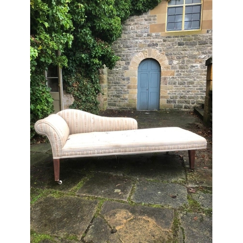 500 - A large 19th century country house chaise lounge,  from the Hassop Hall Estate, DerbyshireCondi... 