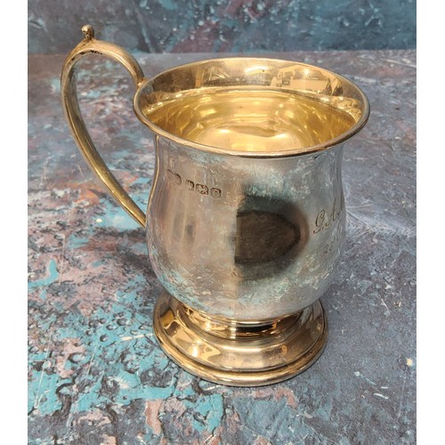 266 - A silver Christening mug, engraved G.A. Moore 28.1.46, ES, Sheffield, 1945, 108.93g