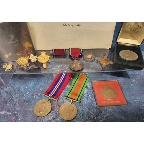 324 - A King George Silver Jubilee medal awarded to Insp. H.N. Moore complete with correspondence from Buc... 