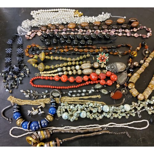 250A - Fashion Jewellery - beads, necklaces, cufflinks;  etc