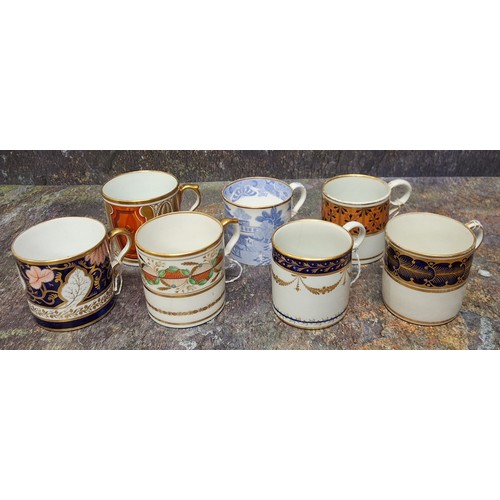 198 - A Spode coffee can, decorated with stylised flowers and foliage, cobalt blue ground, c.1805; others,... 