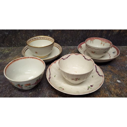 188 - A Newhall tea bowl and saucer, decorated with stylised flower sprigs, pink trellis border, c.1800; a... 