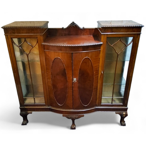 476 - A Victorian mahogany bowed breakfront display cabinet c.1900