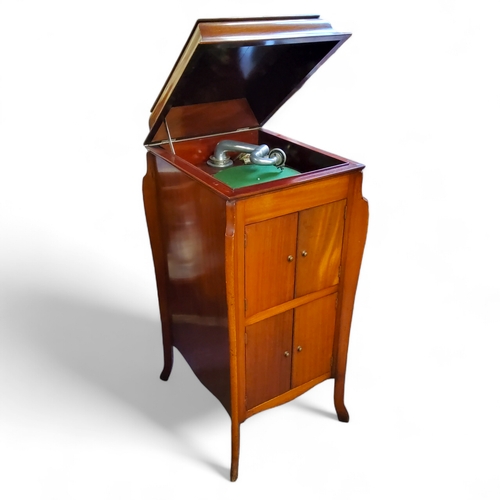 151 - An early 20th century mahogany cased gramophone c.1920