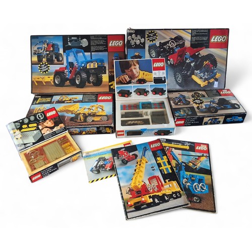 711 - Lego Technical Sets -  8859 Tractor, boxed; 856 Bulldozer Set, boxed; 854 Go-Kart, boxed; 8860 ... 