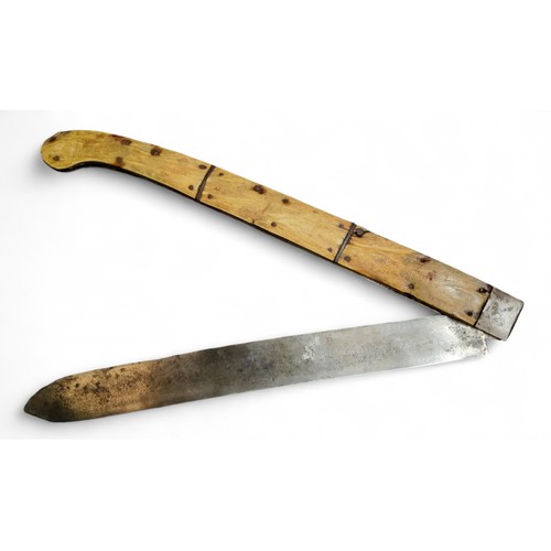 425 - An 18th century oversized stag horn folding knife, the blade stamped Carpenter, possibly from a shop... 