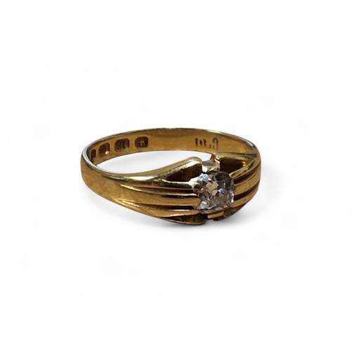 40 - A late Victorian 18ct gold and diamond solitaire gypsy ring, set with an old cut round diamond, appr... 