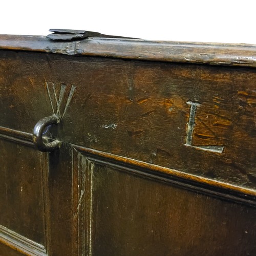 656 - An early 18th century English oak blanket box, panelled front,  76cm high,  125cm wide,  50cmdeep, c... 