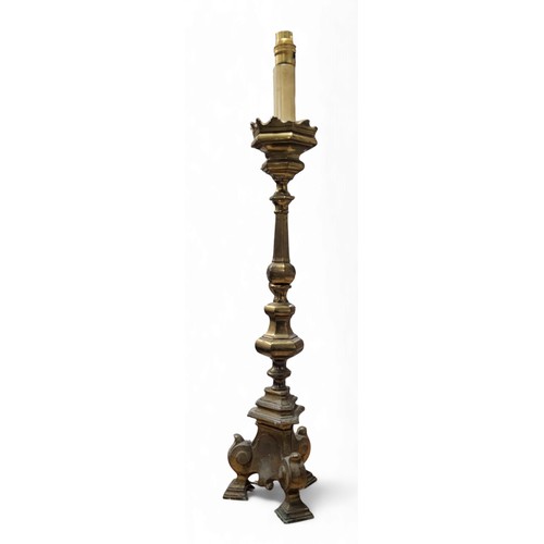 720 - A Regency style brass pricket candlestick table lamp, 56cm high