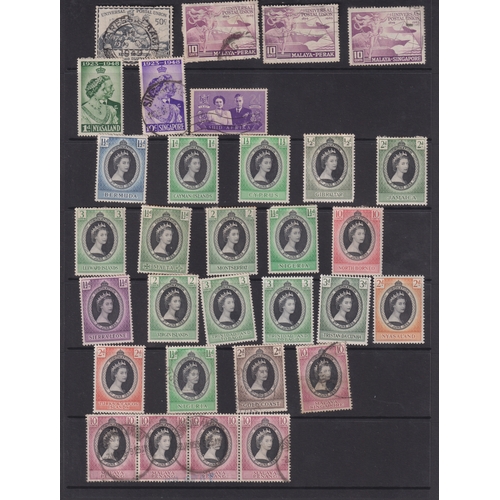 684 - St amps- A collection of mint and used GB and Commonwealth stamps on album leaves and on stock pages... 