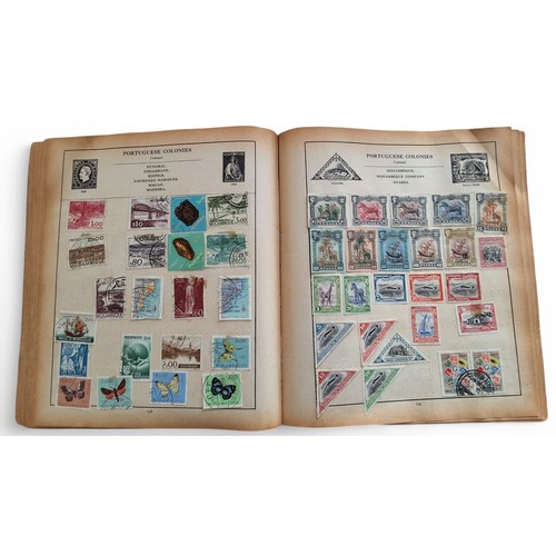 712 - Stamps- A Strand stamp album well filled with a mint and used collection of GB, Commonwealth and Wor... 