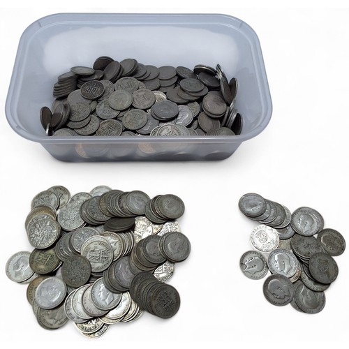 202 - Numismatics - a quantity of sixpences; pre 1947, 326g; pre 1927, 72.8g; others later; a Victorian th... 