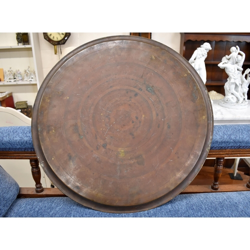 189 - Egyptian brass circular tray with engraved decoration, 58 cm diam