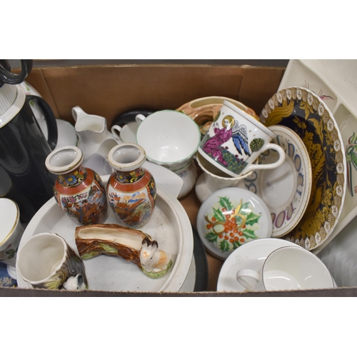 93 - Part set of Ridgway Pottery 'Homemaker' tableware, to/w a Royal Standard Meadowland part tea service... 