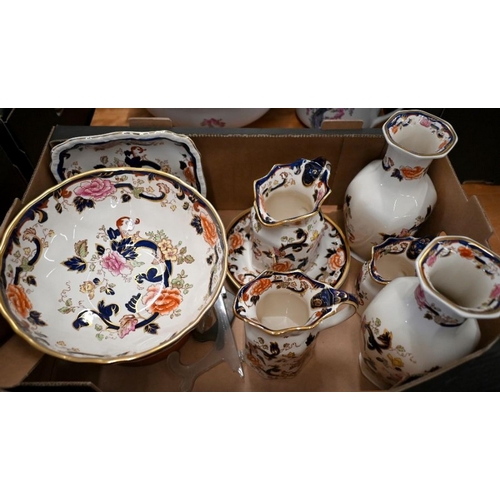 138 - Mason's Ironstone 'Mandalay' table ware including stemmed punch bowl on wooden plinth, pair of vases... 