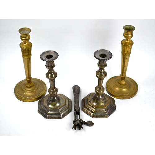 18 - A pair of 19th Continental Century plated on copper baluster candlesticks, 22cm high, to/w a pair of... 