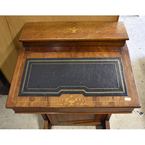 248 - An Edwardian walnut and satin inlaid Davenport with gilt tooled leather top, 54 cm wide x 43 cm deep... 