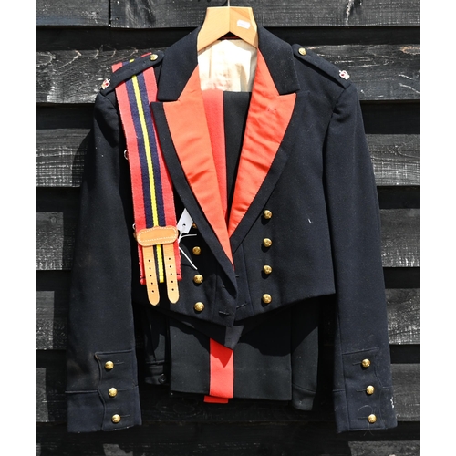 385 - Military dress - A Royal Artillery regimental uniform comprising jacket, waistcoat, trousers and bel... 