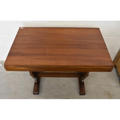 429 - An African teak (mvuli/iroko) side table made by Eric Shirley in Nairobi, Kenya circa 1950 to match ... 