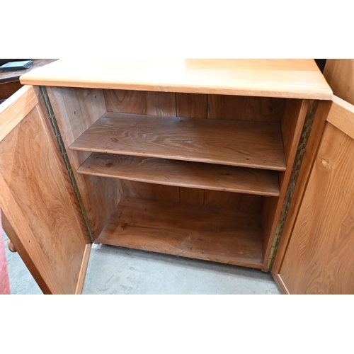 467 - A light elm two door side cabinet with moulded handles, 82 cm w x 38 cm d x 80 cm h