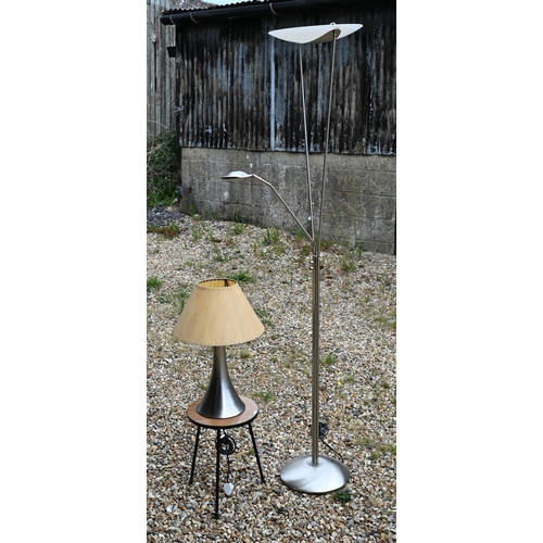 642 - A contemporary Italian stainless steel standard lamp wtih adjustable reading lamp and frosted glass ... 