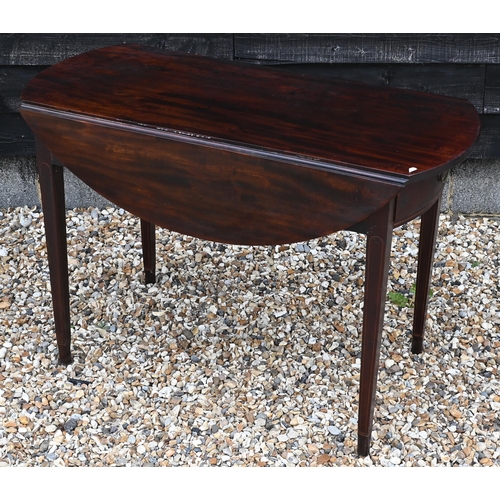 35 - A 19th century mahogany Pembroke table with two end drawers, raised on square tapering supports