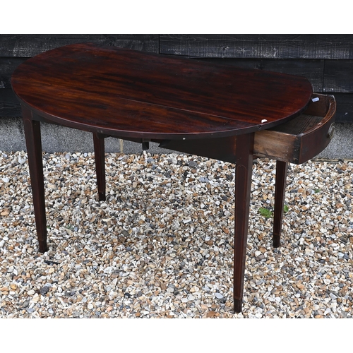 35 - A 19th century mahogany Pembroke table with two end drawers, raised on square tapering supports