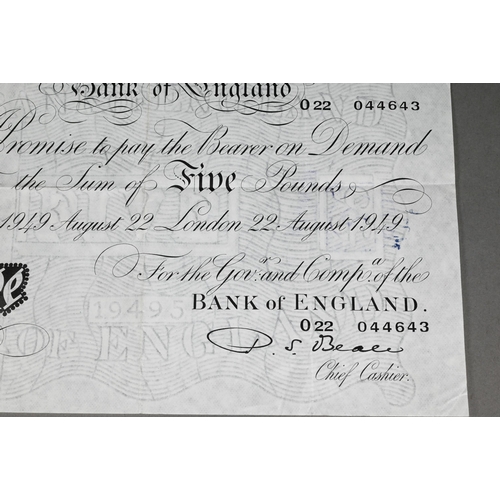 1061 - A Bank of England white Five Pounds, 1949, no 022 04463