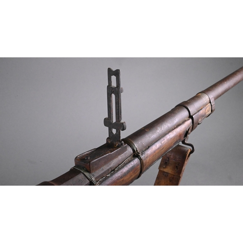 1114 - A French Chatellerault M.80 1866-74 11mm bolt-action carbine rifle with 79cm barrel, walnut halfstoc... 