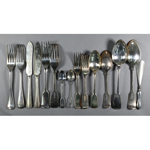 15A - Set of epns fiddle pattern flatware to/w various oddments of silver, ep hotwater jug, grape scissors... 