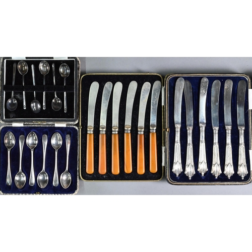 17 - A cased set of six Albany pattern tea knives, with loaded silver handles, Sheffield 1925 and a match... 
