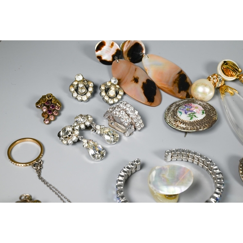 177 - Mixed jewellery items including marcasite, filigree, costume jewellery, clip-on earrings, silver ban... 