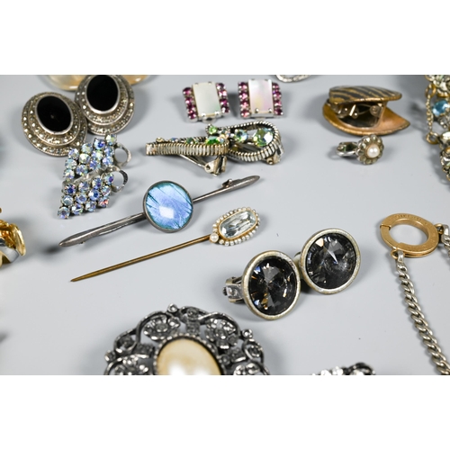 177 - Mixed jewellery items including marcasite, filigree, costume jewellery, clip-on earrings, silver ban... 