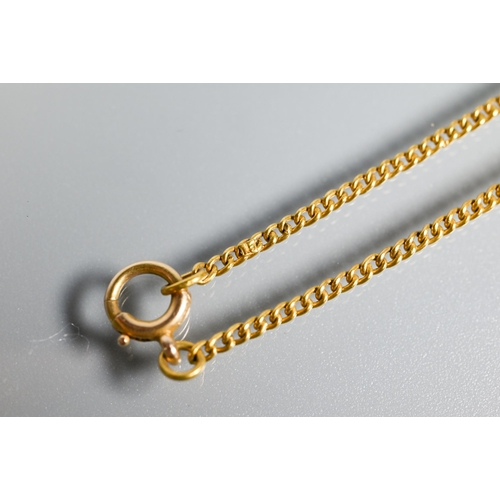 258 - A 15ct yellow gold fine belcher chain, approx 4.5g