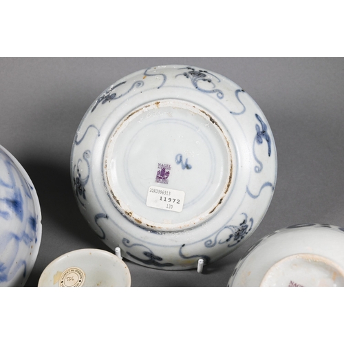 287 - Four pieces of early 19th century Chinese 'Tek Sing' salvaged blue and white ship-wreck porcelain in... 