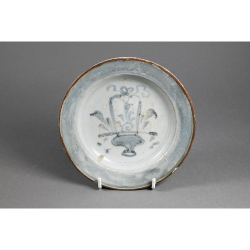 288 - Three pieces of early 19th century Chinese 'Tek Sing' salvaged blue and white ship-wreck porcelain i... 