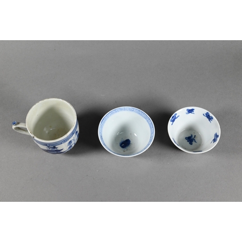 325 - A collection of 18th century Chinese porcelain, Qing dynasty, including four various blue and white ... 