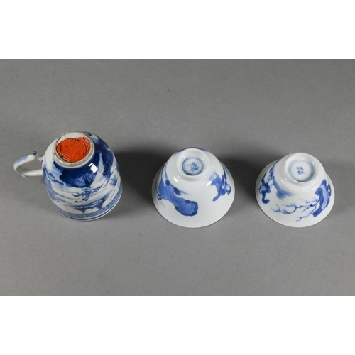 325 - A collection of 18th century Chinese porcelain, Qing dynasty, including four various blue and white ... 