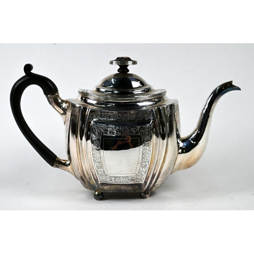 33 - A Regency silver teapot with engraved decoration, on ball feet, Thomas Law, Sheffield 1810, 14.3oz (... 