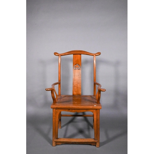 331 - An old Chinese elm 'officials hat' chair, the vertical splat with ruyi head device