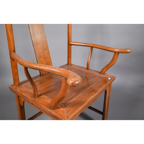 331 - An old Chinese elm 'officials hat' chair, the vertical splat with ruyi head device