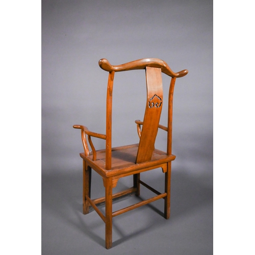 331 - An old Chinese elm 'officials hat' chair, the vertical splat with ruyi head device